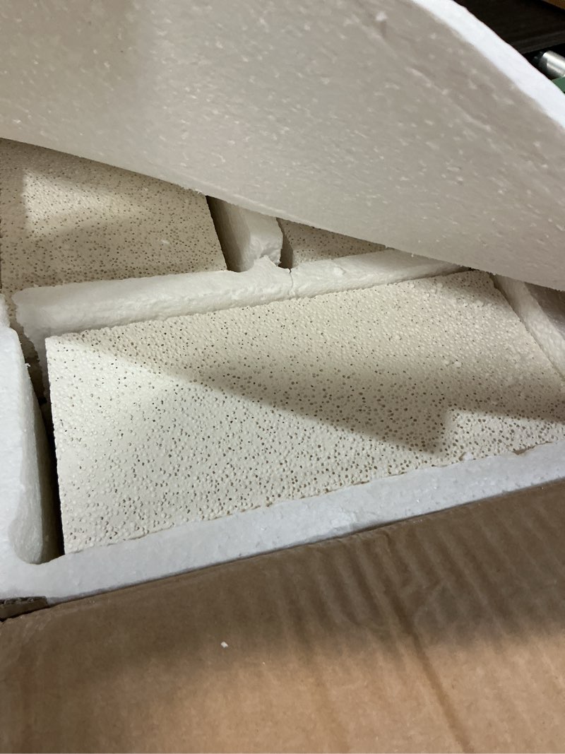 Condition photo showing As Is for 12 pieces insulating fire brick for ovens, kilns, blacksmith, fireplaces, forges 9" x 4.5" x 1.25" 2300f rated insulating fire bricks