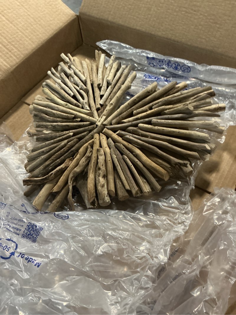 Condition photo showing Good Condition for Creative Co-Op Driftwood Heart Shaped Wall Décor