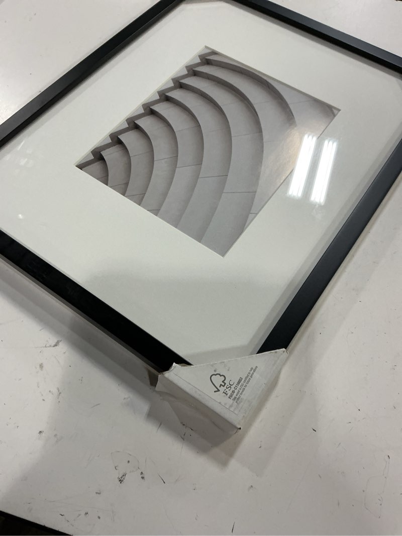 Condition photo showing Good Condition for 14" x 18" matted wood frame black - made by design™