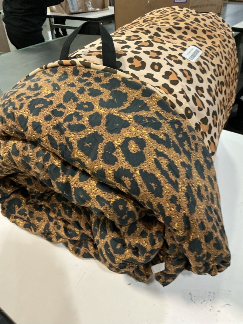 Condition photo showing As Is for LifeTB Leopard Comforter Set Queen Comforter Set 3 Pieces Leopard Print Comforter Fluffy Soft Microfiber Bedding Set for All Seasons Animal Cheetah Print Queen Size Comforter with 2 Pillowcases Queen (90"x90") 2# Animal Cheetah Print