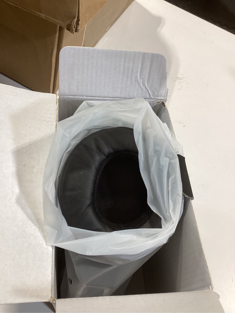 Condition photo showing Good Condition for wired studio headphones with 32?, professional over-ear monitor headset for recording mixing dj podcast audiophile, detachable cables & comfortable protein leather, stereo for computer guitar amp wood grain
