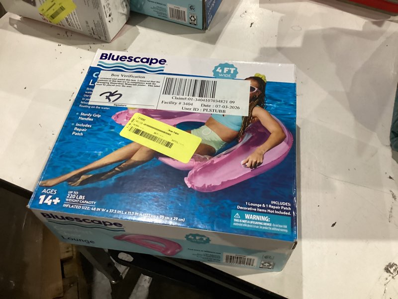 Condition photo showing New/Like New for bluescape inflatable comfort chair lounge pool float, pink, age 14 & up, unisex