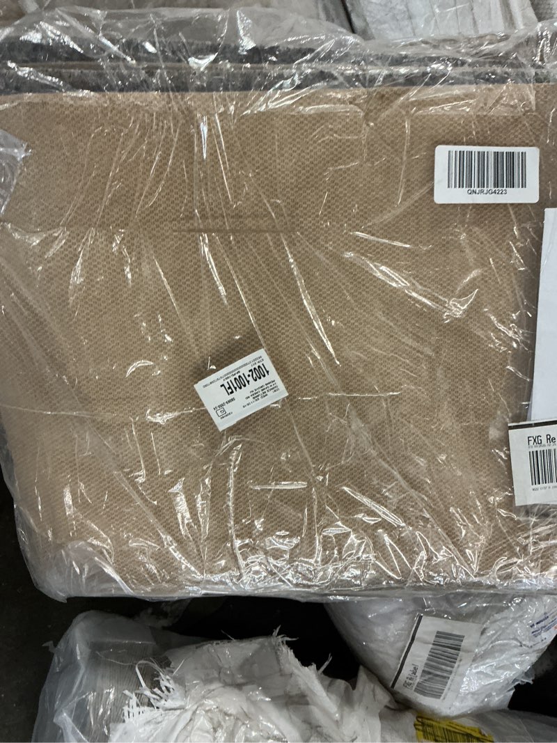 Condition photo showing Good Condition for quince premium low profile rug pad part# lb26928 fits size: 5' x 8'