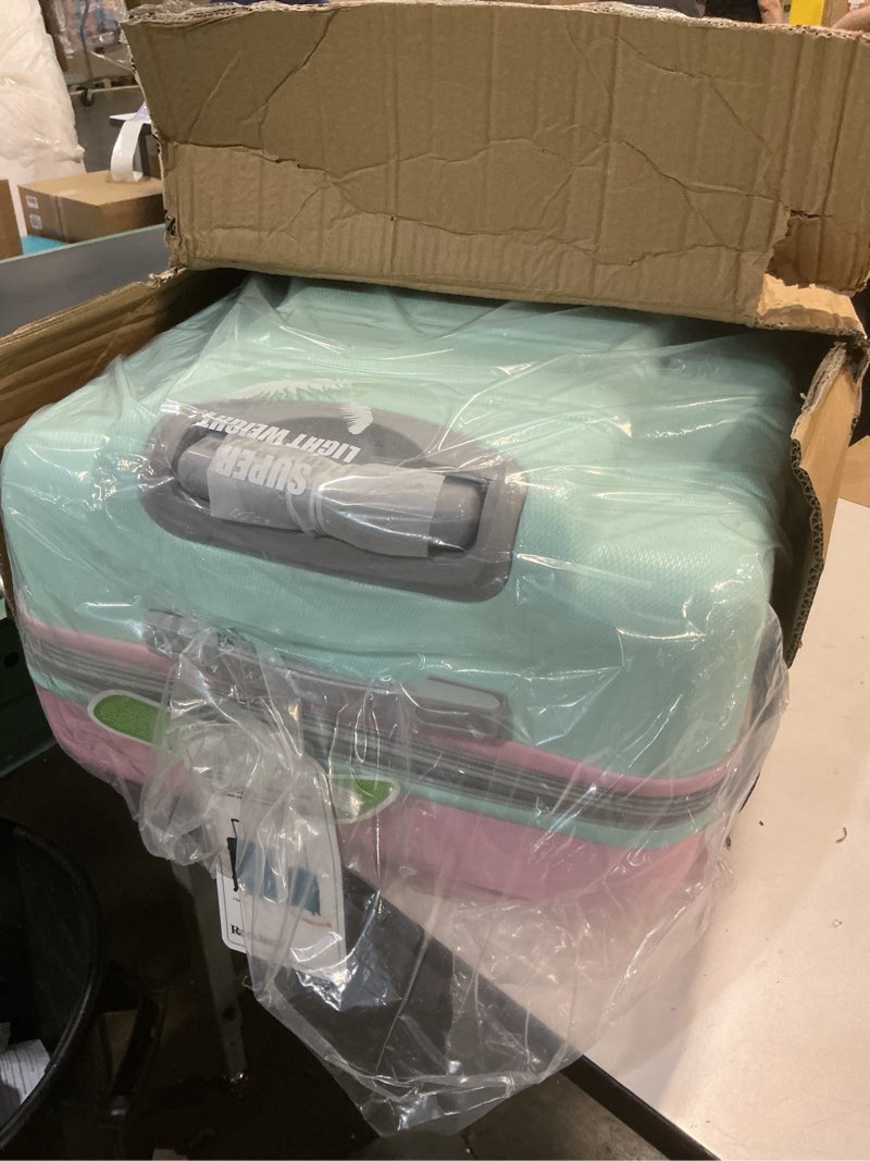 Condition photo showing Good Condition for Rockland Melbourne Hardside Expandable Spinner Wheel Luggage, Mint, 2 Piece (20"/28") 2 Piece (20"/28") MINT