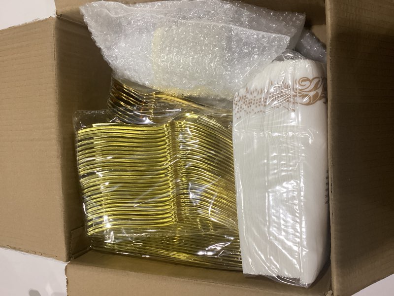 Condition photo showing New/Like New for 175 piece plastic dinnerware set disposable dinnerware set for 25 guests include 50 plastic plates 25 silverware set 25 cups and 25 napkins for father's day party wedding birthday?white and gold? white and gold 25guests(175pcs)