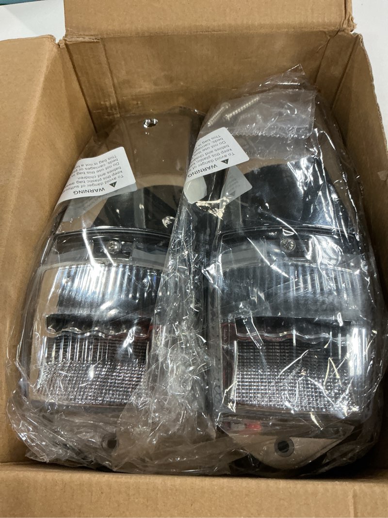 Condition photo showing New/Like New for partsam truck cab lights 5pcs clear/amber top roof running led marker lights waterproof 17 led w/chrome base compatible with peterbilt/kenworth/freightliner//western star/mack trailer clear lens/amber light