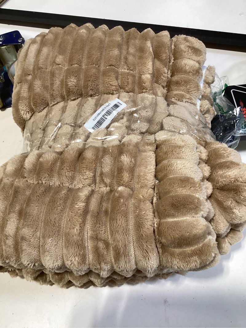 Condition photo showing Good Condition for smiry couch covers for dogs washable, non slip fuzzy pet couch covers for sofa, soft thick sofa slipcovers furniture protector pet friendly (camel, 27.6" x 82.7") camel 27.6" x 82.7"
