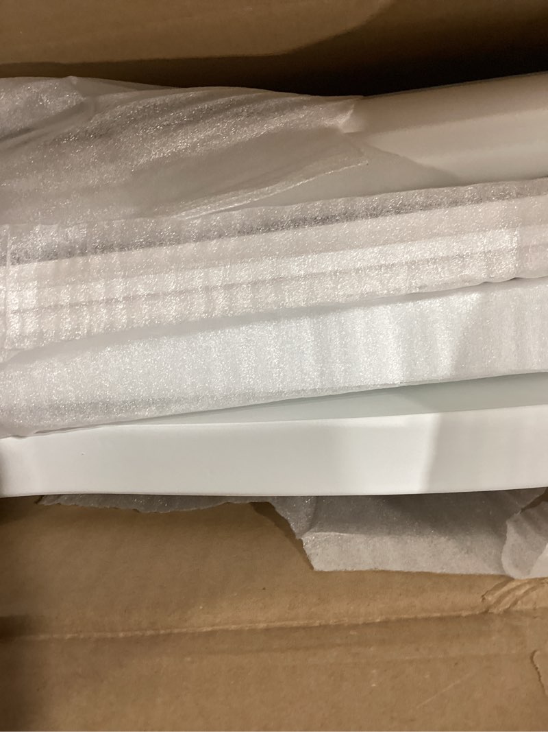 Condition photo showing Good Condition for Dream On Me Aden 4-in-1 Convertible Mini Baby Crib in White, GreenGuard Gold & JPMA, Sustainable Pinewood, Non-Toxic Finish, 3 Mattress Heights, Converts to Mini Day & Twin-Size Bed