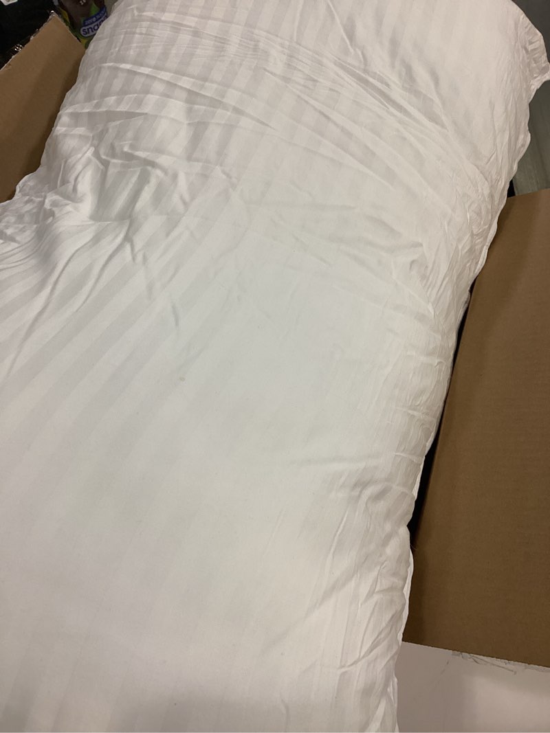 Condition photo showing Good Condition for 1 pillow , Beckham Hotel Collection Bed Pillows King Size of Down Alternative Pillow for Back, Stomach or Side Sleepers