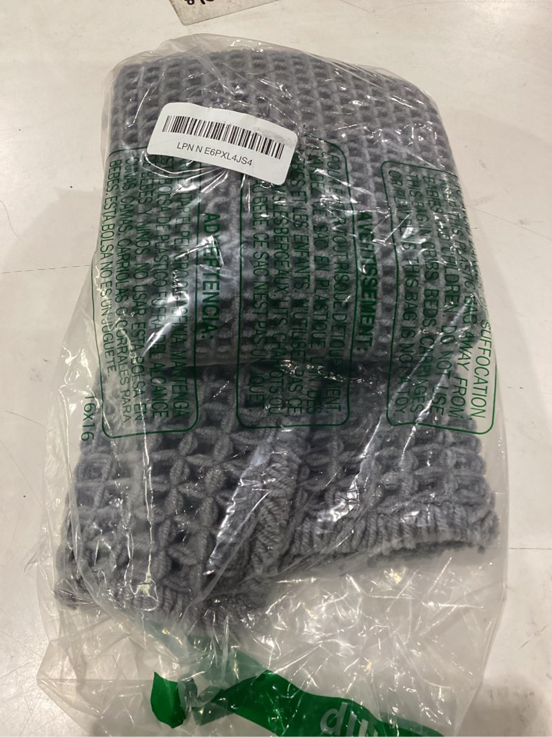 Condition photo showing New/Like New for resare waffle bath mat - super absorbent non slip machine washable, ultra soft boho rug with tassels, upgraded bordered design, 17"x24" dark grey 1'5" x 2' (rectangular) dark grey
