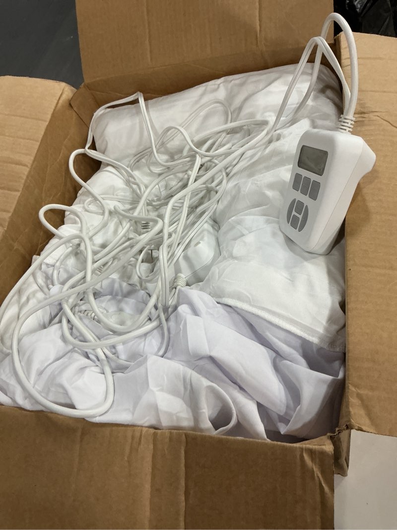 Condition photo showing As Is for (Right side does not work)Heated mattres pad 