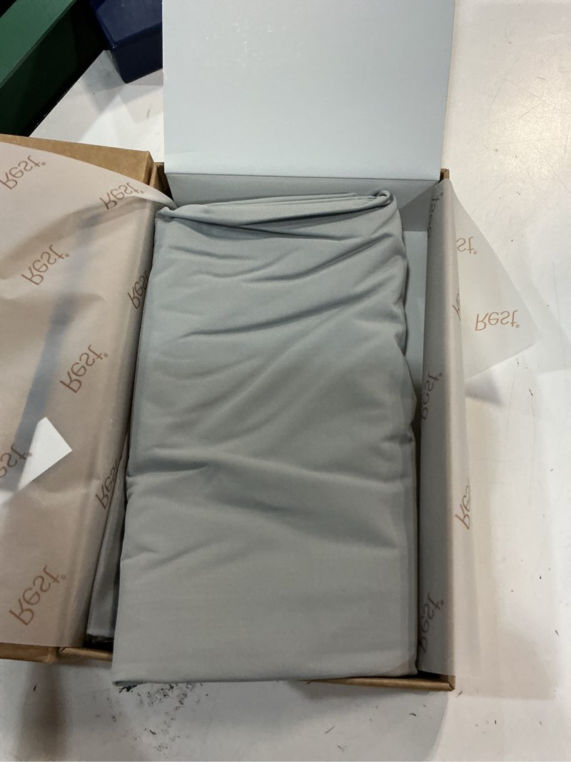 Condition photo showing Good Condition for rest® evercool®+ cooling pillowcases king - 2 pillowcases for sensitive skin, silver infused fabric for hygienic sleep, silky smooth for curly hair, high elastic for snug fit (19x35 inches) light gray king (2 pcs)