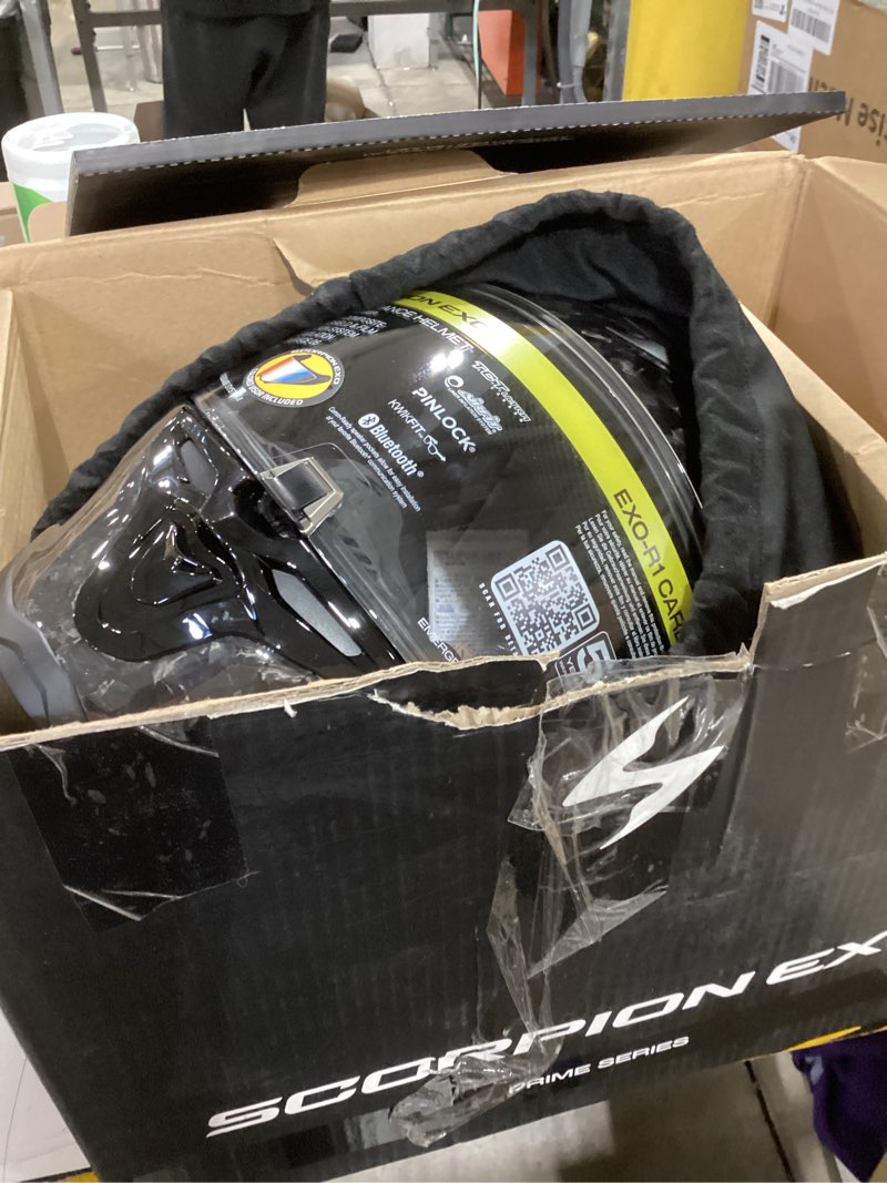 Condition photo showing Good Condition for scorpionexo r1 air carbon fiber full face motorcycle helmet with pinlock shield bluetooth ready speaker pockets dot ece onyx (onyx gloss black - medium) onyx gloss black medium