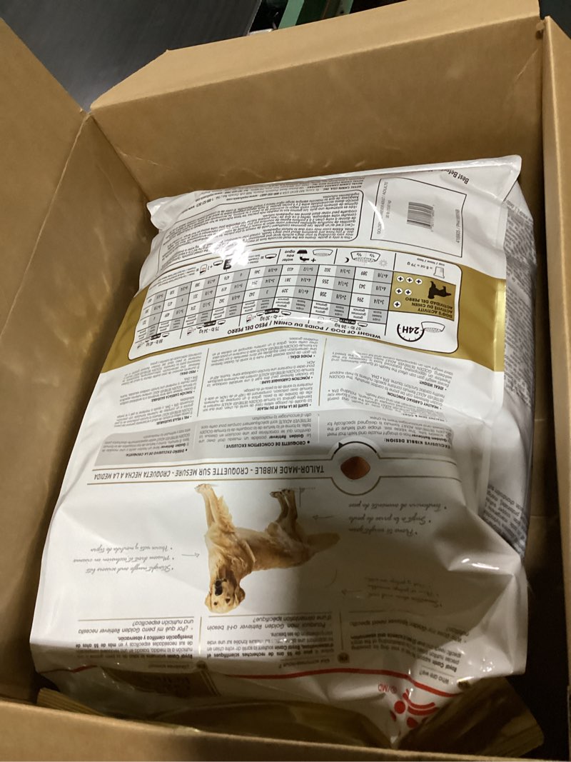 Condition photo showing New/Like New for royal canin golden retriever adult dry dog food, 30 lb bag 30 pound (pack of 1)