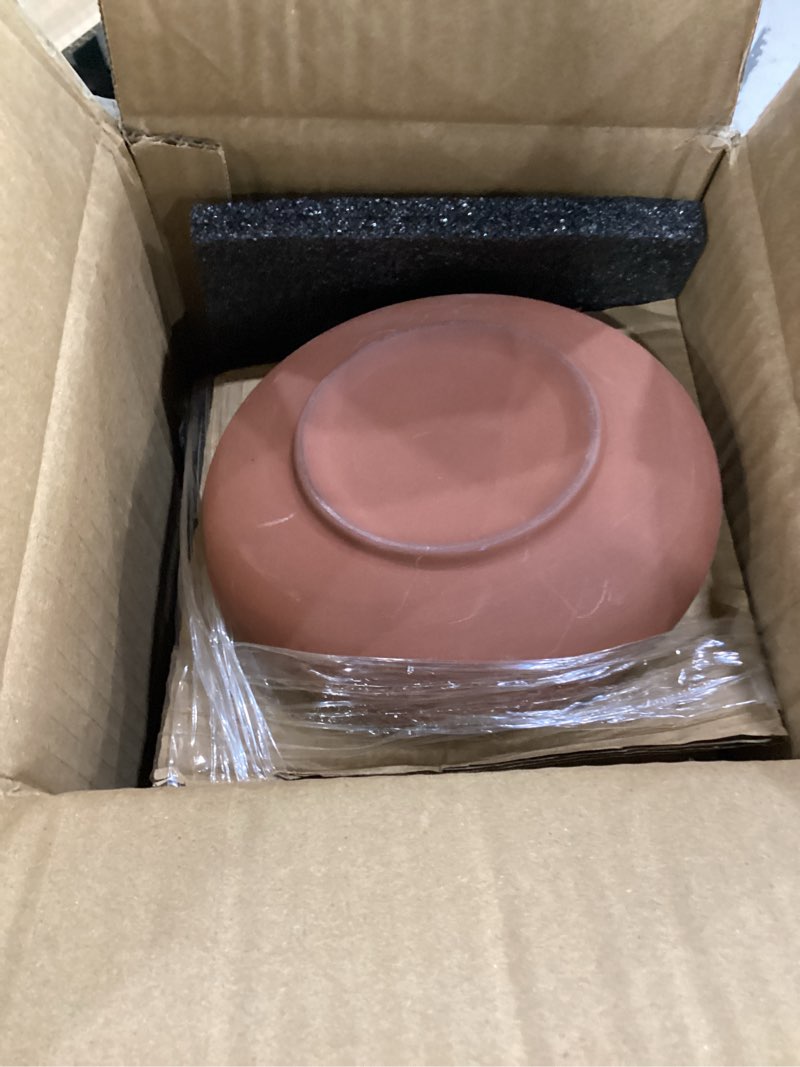 Condition photo showing Good Condition for uaral japanese salad plate,dinner plates and bowls set,stoneware appetizer plates with rustic terracotta underside, set of 4,5.5inch,14oz(red and white) red/white