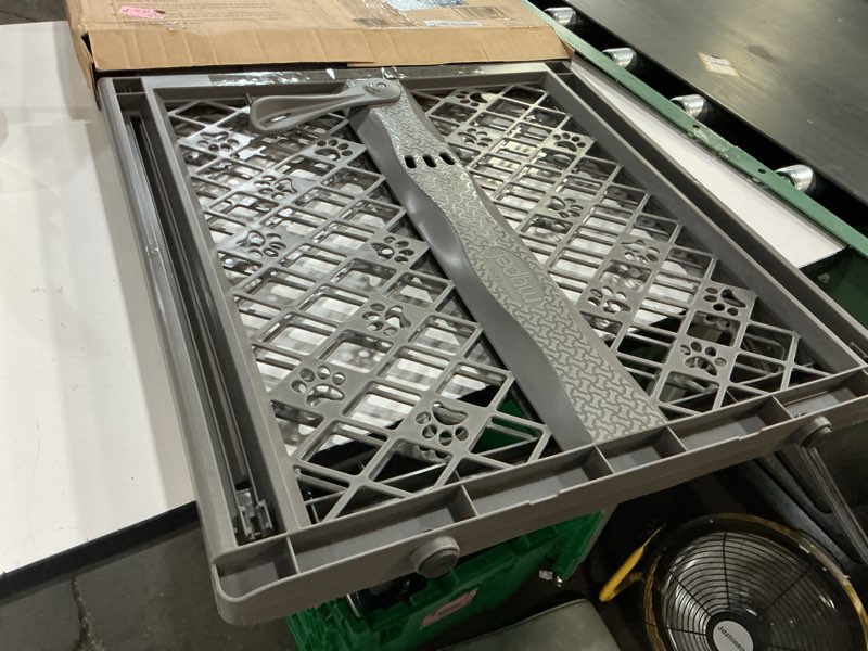 Condition photo showing Good Condition for mypet north states paws portable pet gate: 26-40" wide. pressure mount. no tools needed. made in usa, 23" tall, expandable, durable dog gates for doorways, fieldstone gray