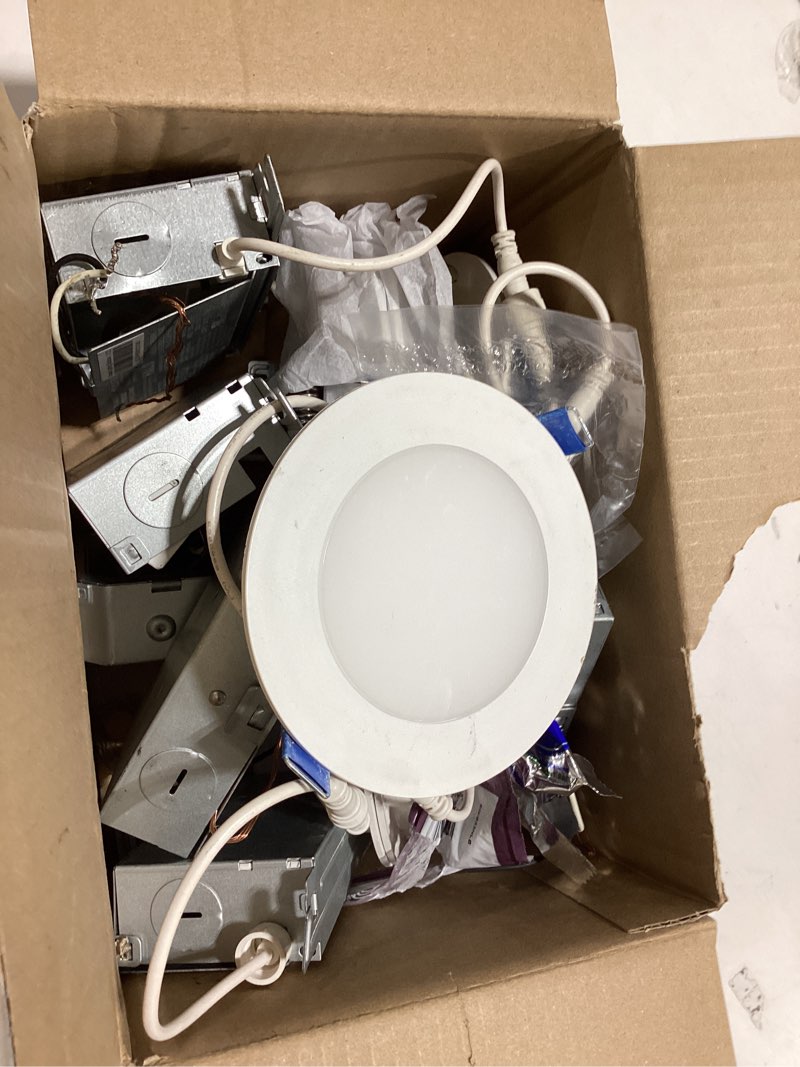 Condition photo showing Good Condition for halo white 6-in 965 -lumens switchable white round dimmable led wet rated recessed downlight