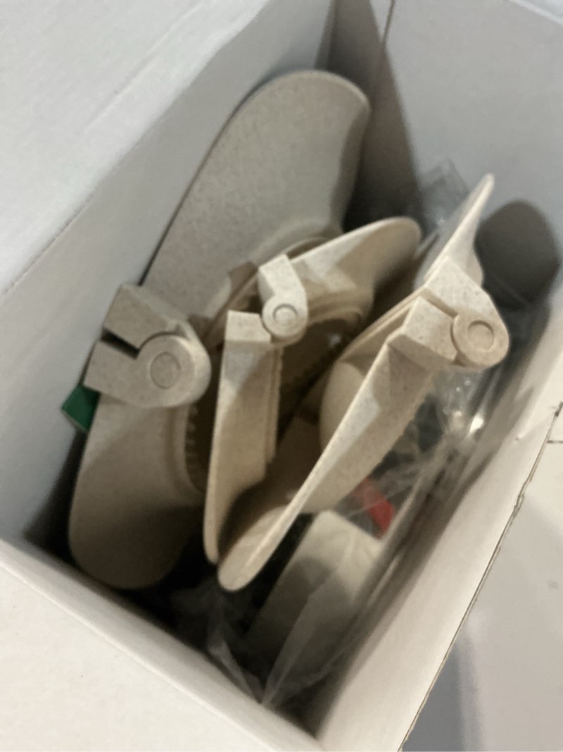 Condition photo showing Good Condition for empanada maker press, 6-inch extra large dumpling maker set with dough cutter, dumpling mold set for pierogi, pastelitos, calzone, turnovers, chinese dumpling, 5sizes (6"/5"/4"/3"/2.6") 6"+5"+4"+3"+2.6" white