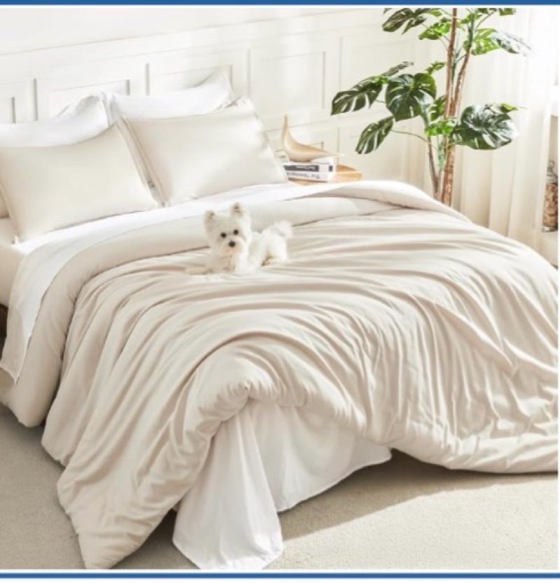 beige comforter (size unknown)