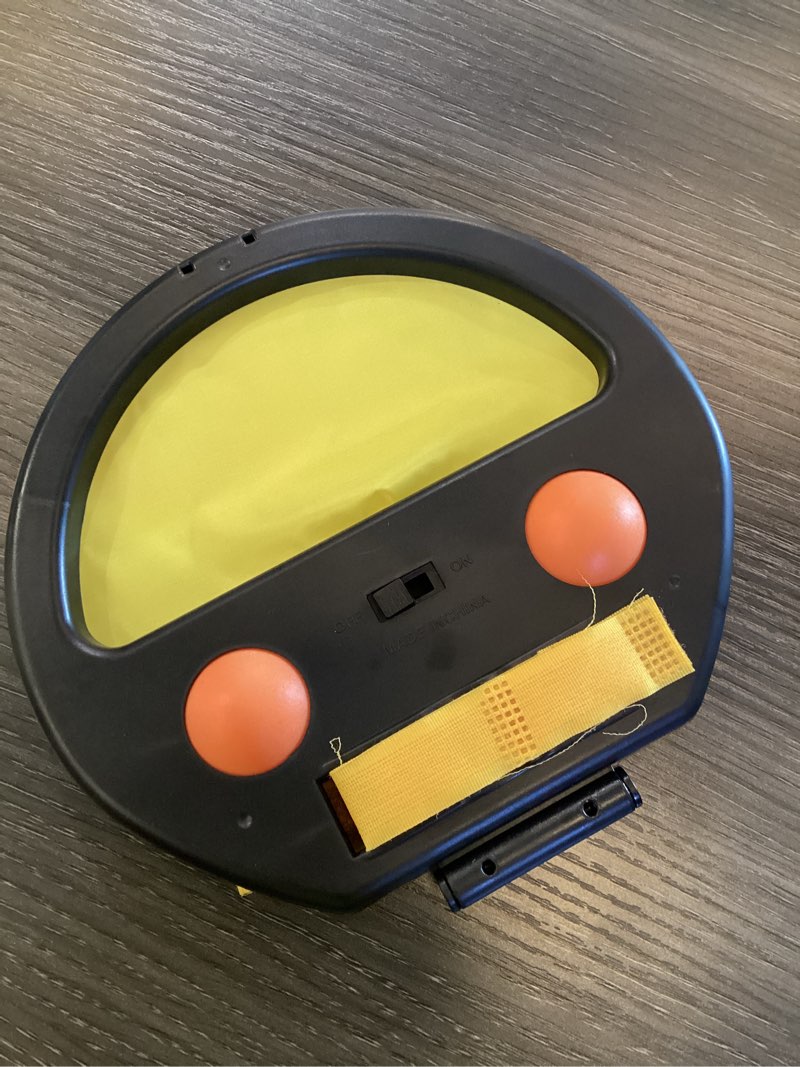 Kokiya Toss and Catch Toy, 1 Racket 2 Balls