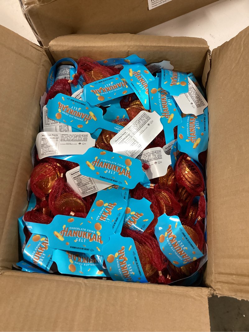 Condition photo showing New/Like New for The Dreidel Company Hanukkah Chocolate Gelt, 144-Pack Mesh Bags of Milk Chocolate Coins, Kosher Certified Dairy, Dreidel and Menorah Design Chanukah Coins 144 Mesh Bags