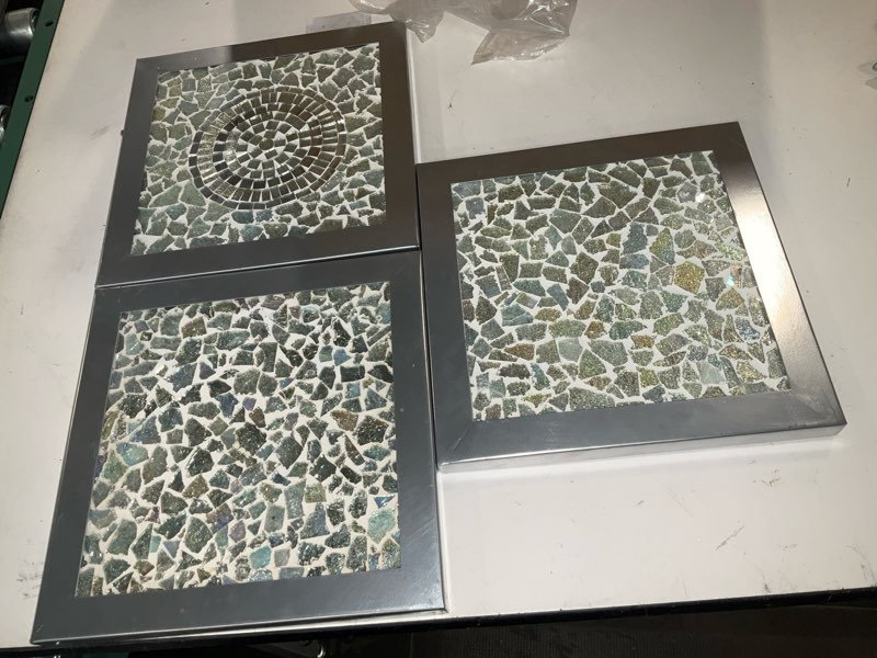 https://lotting-media.assets.bidfta.com/lotting_079a0a54-4556-4a1c-a457-10d325206497