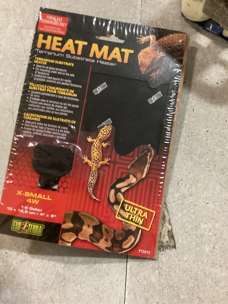 Condition photo showing Good Condition for Exo Terra Heat Mat 4W Terrarium Substrate Heater