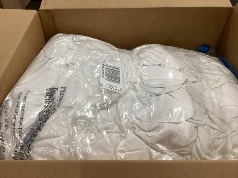 Condition photo showing Good Condition for Globon Winter White Goose Down Comforter King Size,Down Duvet Insert, 800 Fill Power, 420 Thread Count,Ultra Soft Noiseless Shell with Corner Tabs, White White-winter King 106*90in