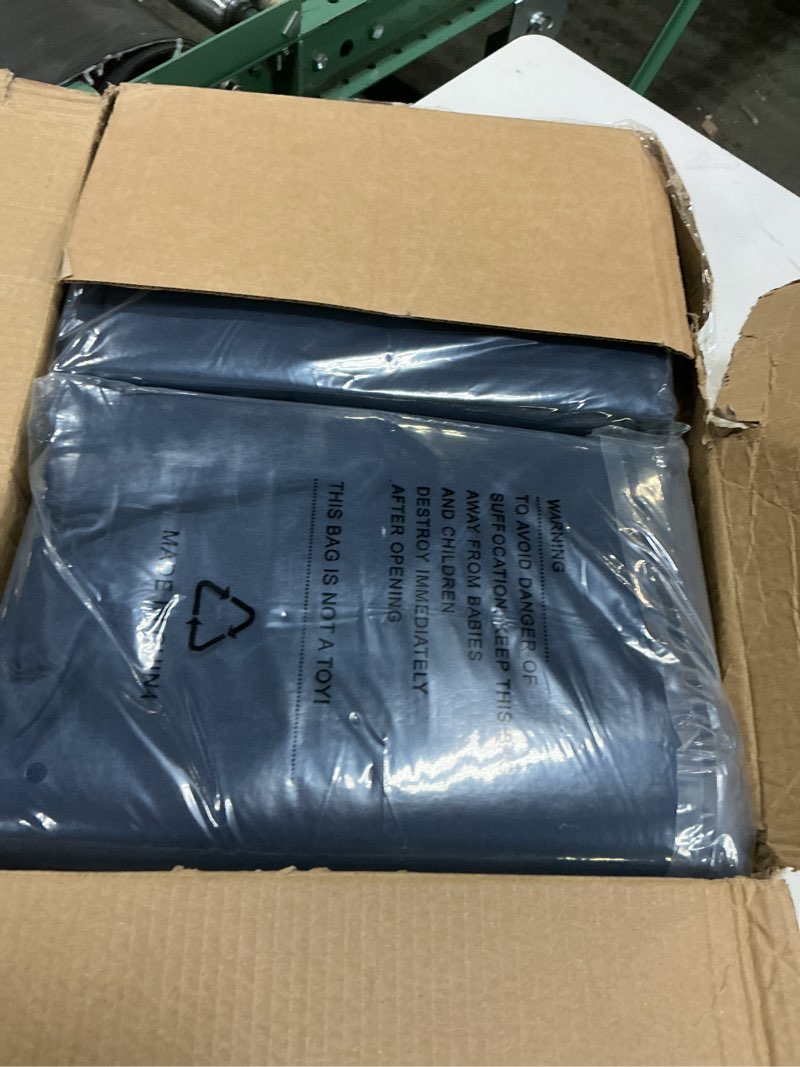 Condition photo showing New/Like New for fokitut 6 pack rectangle tablecloth, 90x132 inch, stain resistant and wrinkle polyester table cloth, fabric table cover for kitchen dining, wedding, party, holiday dinner-navy navy 90''x132''-6pack