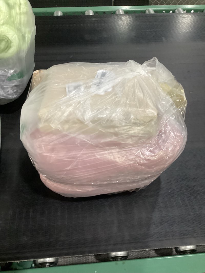 Condition photo showing As Is for assorted sheets