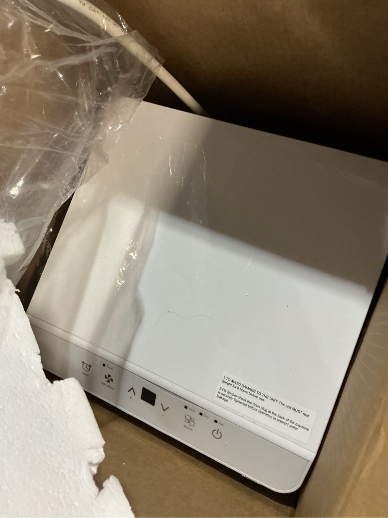 Condition photo showing Good Condition for duracomfort portable air conditioners, 8,500 btu(ashrae) /5,100 btu (sacc), cooling,dehumidifier,fan mode,up to 350 sq.ft,suitable for compact rooms,white
