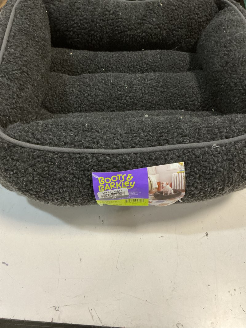 Condition photo showing Good Condition for modern cuddler dog bed - s - boots & barkley™