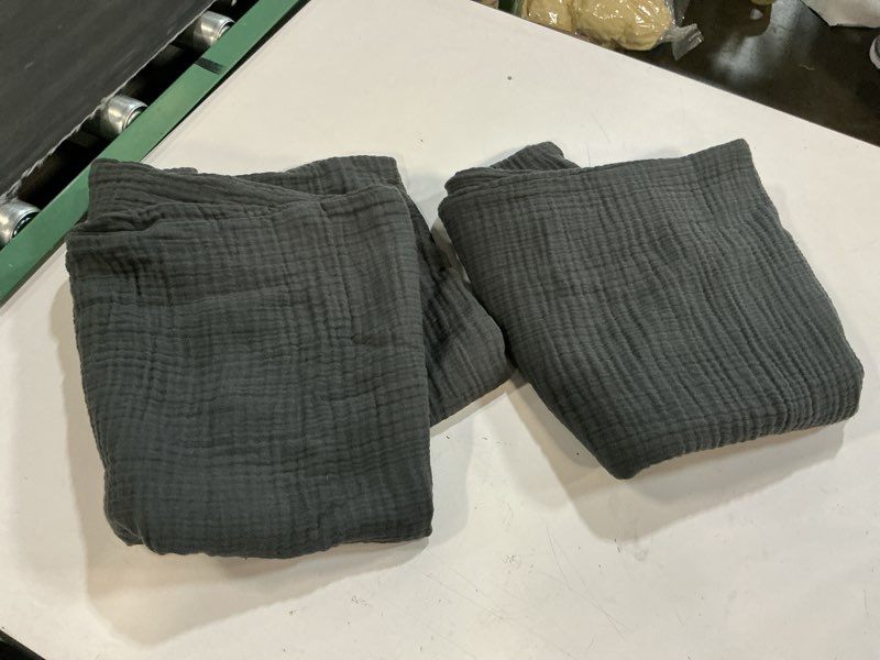 Condition photo showing Good Condition for quince organic cotton gauze box quilt sham set, king/cal king, charcoal