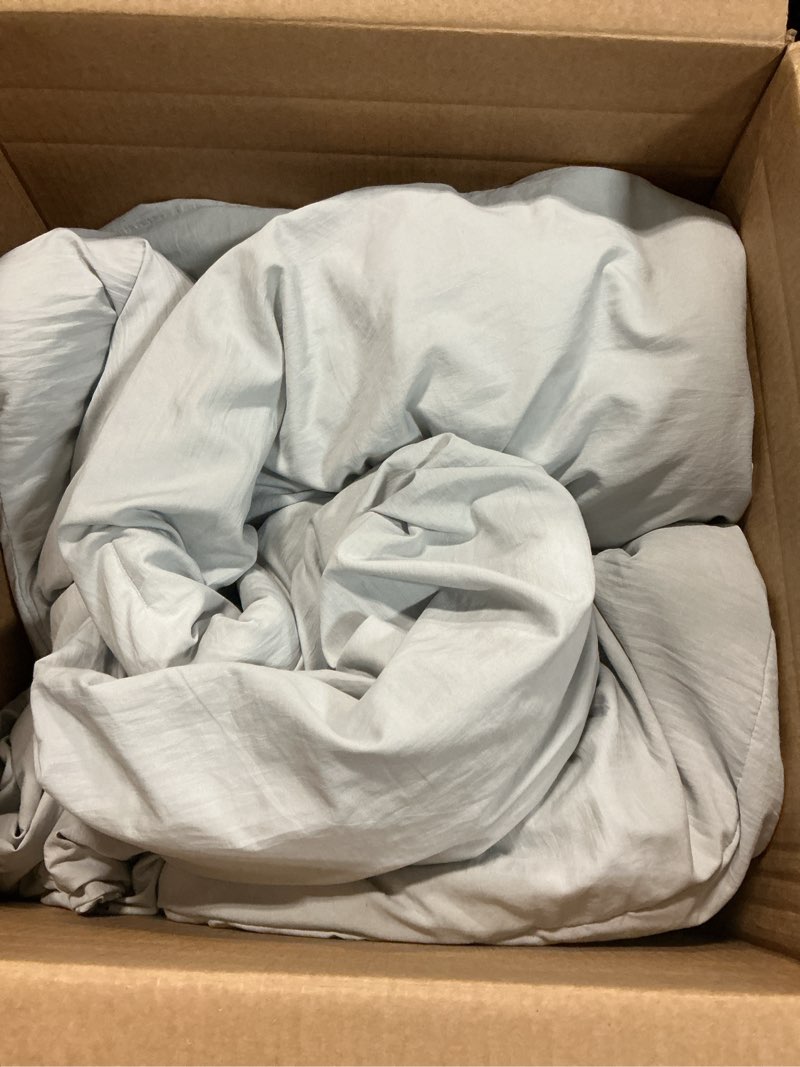 Condition photo showing As Is for Bedsure Queen Size Comforter Set, Light Grey Soft Prewashed Bedding for All Seasons, 3 Pieces GentleSoft™ Warm Down Alternative Bed Set, 1 Lightweight Comforter (90"x90") and 2 Pillowcases (20"x26") Queen(90"x90") 27 - Light Grey