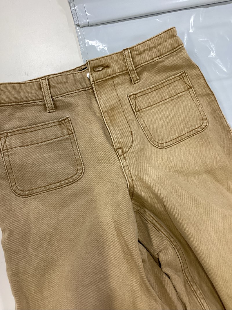 Condition photo showing Good Condition for free assembly women's and women's plus wide leg jeans with patch pockets size 0 short