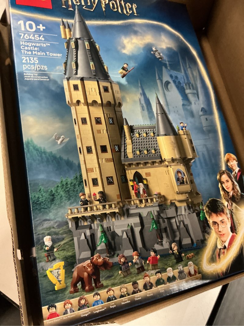 Condition photo showing Good Condition for LEGO Harry Potter Hogwarts Castle: The Main Tower - Building Set for Boys and Girls, Ages 10+ - 12 Collectible Minifigures Including Harry Potter & Dumbledore - Gift for Christmas - 76454