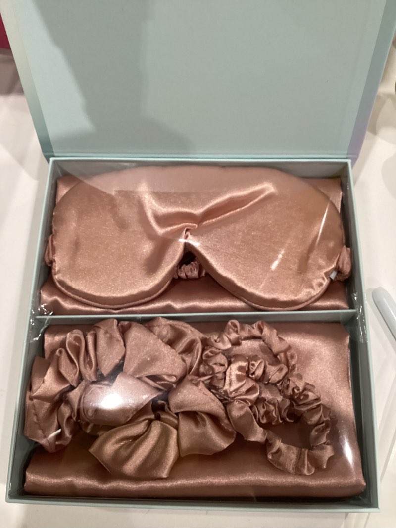 Condition photo showing New/Like New for Satin Pillowcase Gift Set with Silk Satin Sleep Mask 4 Scrunchies, 2Pack Standard Size Pillow Cases Luxury Sleeping for Women Wife Birthday Valentines Day Gifts for Her Girlfriend Pink Champagne