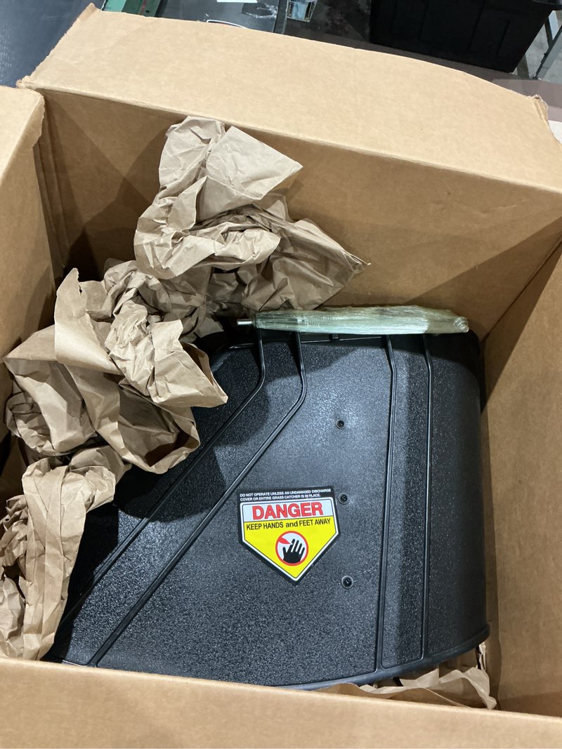Condition photo showing Good Condition for 137-7046 deflector chute compatible with toro timecutter 42" zs4200s 74705 74706 74726 75742 75748 75749 74665 74667 74677 74711 74726ta 75742ta 75742w