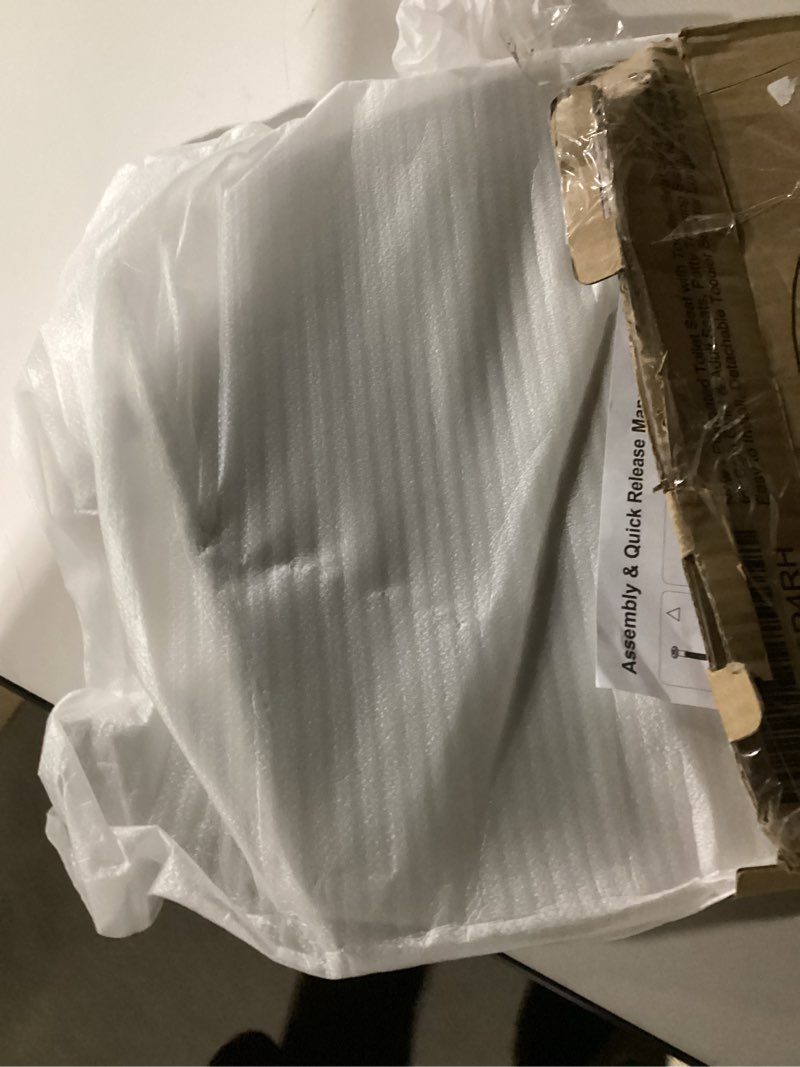 Condition photo showing Good Condition for 1M Family Toilet Seat, Patented Slow Close & Quick Releasing Technology, Anti-Wiggling, Easy to Install and Clean, Standard Elongated with Toddler Seat Built In (1 Piece) 1 Elongated with Toddler Seat Built In