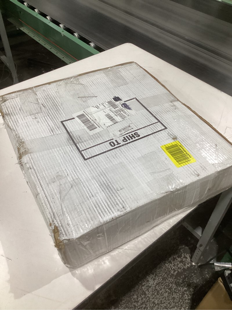 Condition photo showing As Is for buyers products rs1 black 1-rung retractable truck step, 17.38 x 15 inch, non-slip treads, l-shaped bracket, 14 inch bolt center, easy install, durable steel, truck & trailer step for work vehicles black 1 rung