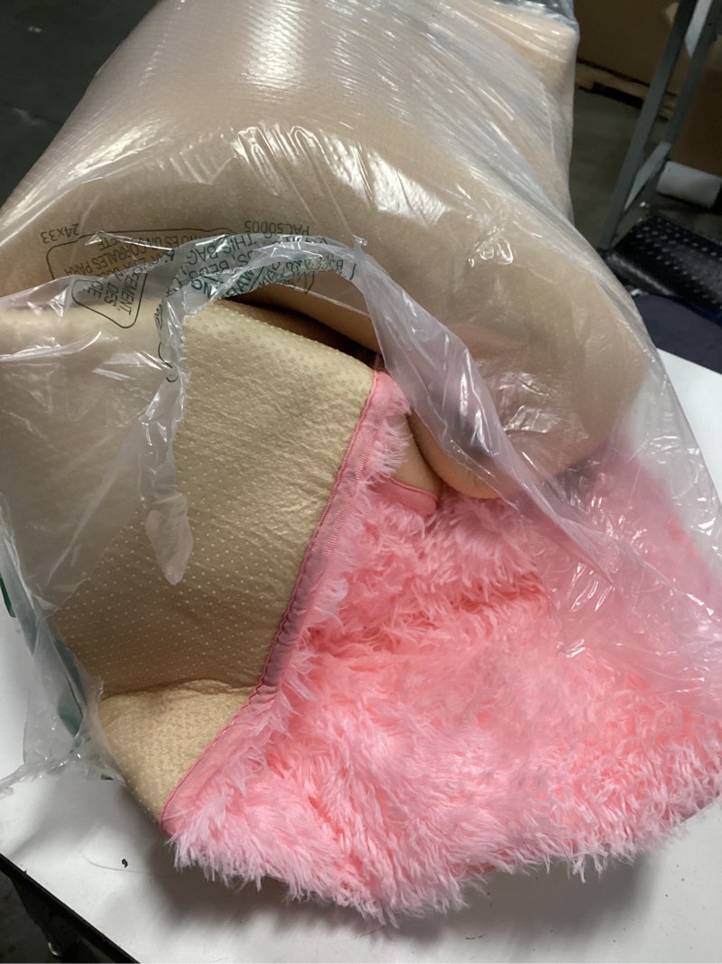 Condition photo showing Good Condition for Thick Area Rug 5x7 Pink Fluffy Shag – Ultra Soft Plush Fuzzy Washable Thickened Non-Slip Fuzzy Carpet for Girls Bedroom Living Room, Modern Furry Shaggy Rug for Kids Nursery Boys Dorm Room A-pink-thick 5' x 7' (Rectangular)