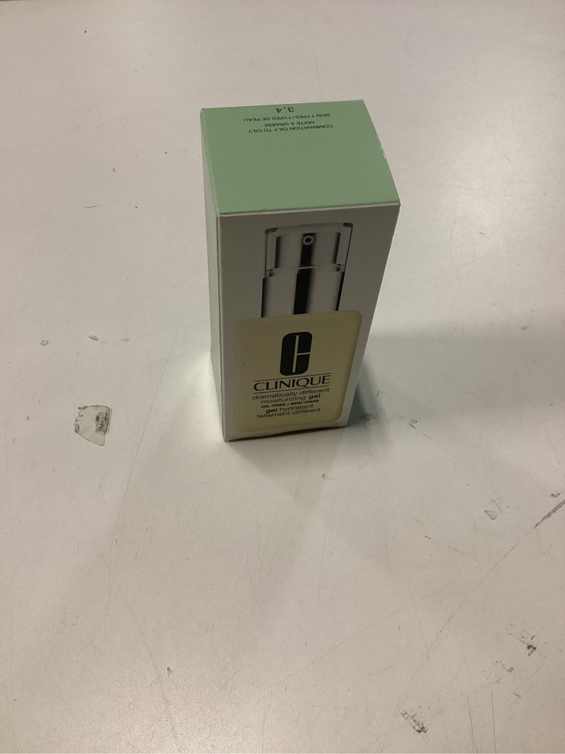 Condition photo showing New/Like New for Clinique 3-Step Dramatically Different Moisturizing Oil Free Gel For Combination Oily to Oily Skin Types