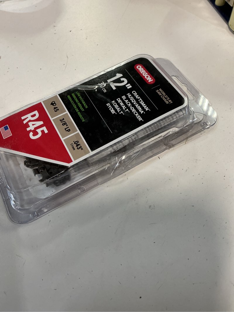 Condition photo showing New/Like New for oregon r45 45 link replacement chainsaw chain for 12-in, 0.043-in gauge, 3/8-in pitch