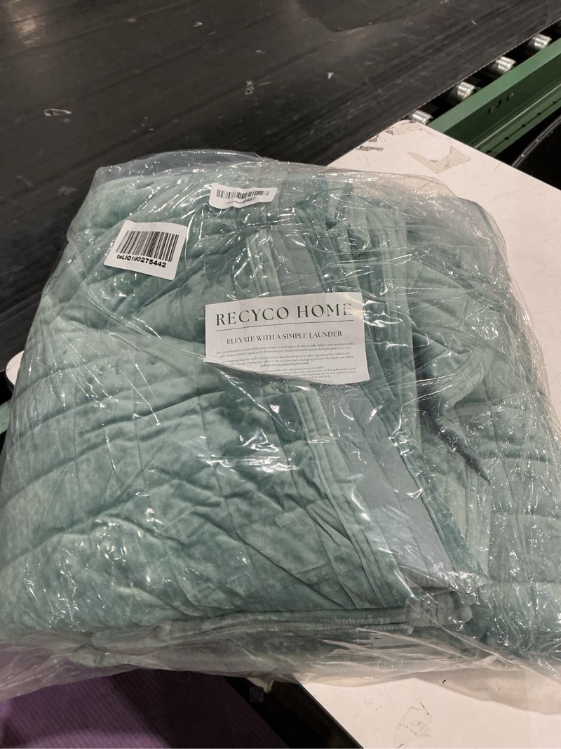 Condition photo showing Good Condition for recyco luxury velvet quilt set king size, lightweight velvet comforter set, oversized bedspread coverlet quilted bedding set, with 2 matching pillow shams, for all season, aqua green king/cal king (108" x 92") aqua green