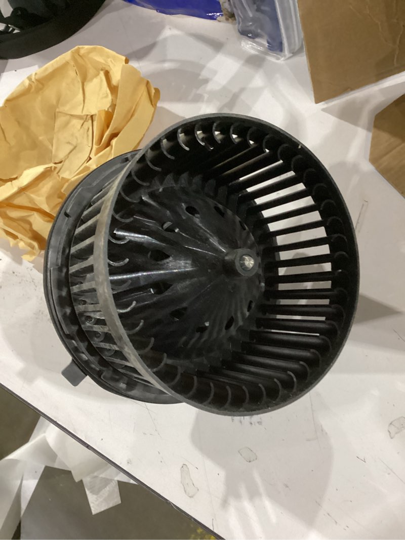 Condition photo showing As Is for marsflex front blower motor for 2000 2001 2002 2003 2004 2005 2006 chevy tahoe silverado avalanche suburban, 2000-2006 gmc sierra yukon, 2003-2006 cadillac escalade without resistor 700089