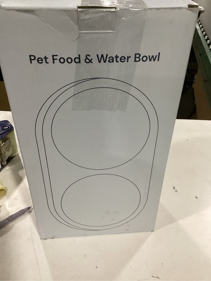 Condition photo showing Good Condition for pet food and water bowl