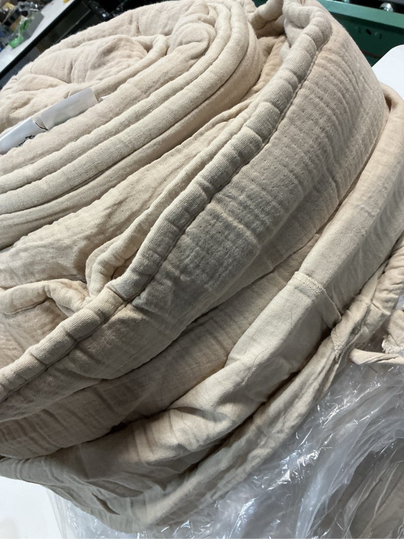 Condition photo showing As Is for quince organic airy gauze dream quilt, full/queen, dune