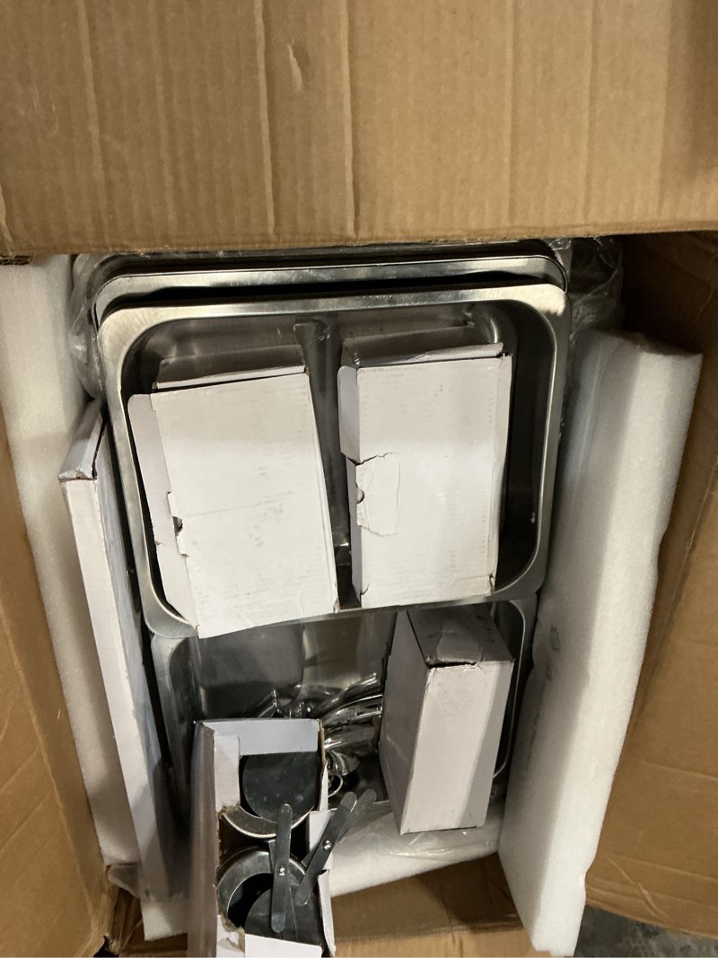 Condition photo showing As Is for WARMOUNTS Rectangular Chafing Dishes for Buffet with Glass Lid (9QT, 4 Pack), Large Chafers and Buffet Warmers Set w/Mirror-Polished Stainless Steel, Rolled Rim, Lid Holder, Foldable Frame for Party