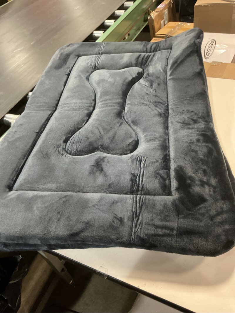 Condition photo showing Good Condition for JoicyCo Dog Bed Soft Dog Crate Pad Mat for Medium/Large Dogs 36 in Non-Slip Bottom Washable Dog Sleeping Mattress Pet Beds Cat Bed Kennel Pad, Dark Gray