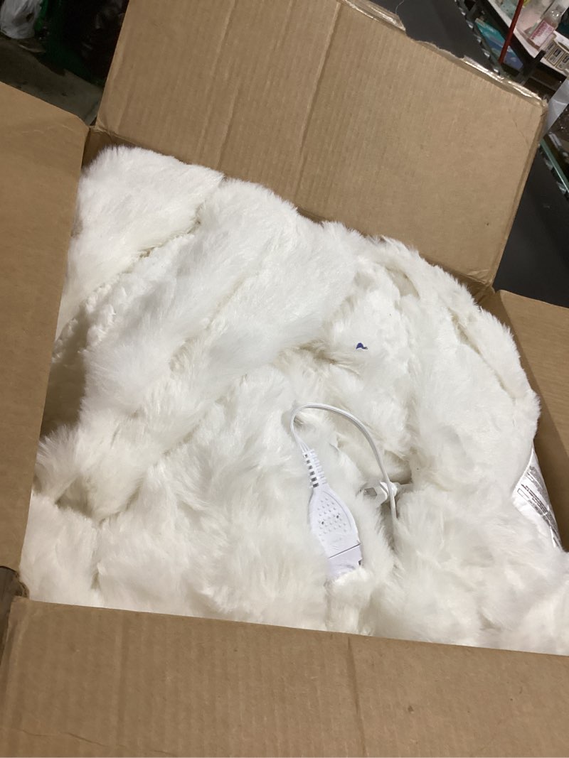 Condition photo showing Good Condition for garveehome heated blanket king, dual control faux fur electric heating blanket with 4 heat settings, soft bubble blanket with 8 hour auto-off & overheat protection, for gifts home couch or bed, white